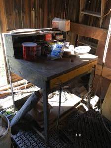 lot 33 image: Garage ItemsContents of Room