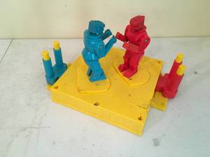 lot 110 image: Rockem Sockem Robot Game
