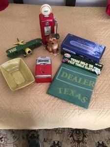 lot 132 image: Collection of Home Dcor and Collectables
