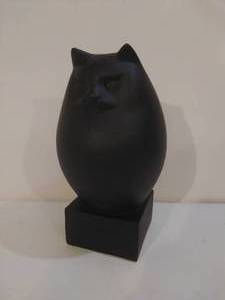 Black Cat Statue