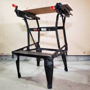 lot 005 image: Black and Decker Workmate Portable Project Center 29 in L X 26 in W, 30 18 in Sawhorse Max. Height, Steel