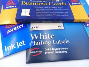 lot 060 image: 6 Envelopes of Assorted Avery Ink jet printing stationary