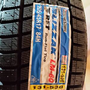 lot 125 image: 4 Bridgestone Blizzak LM-60  Run Flat Tires 20545R17 84H (NEW)