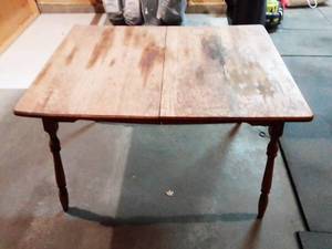 lot 210 image: Antique Oak Table