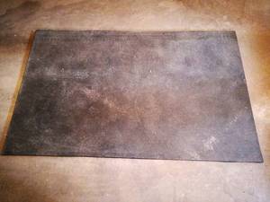 lot 211 image: 7 Heavy Duty Rubber Mat Flooring - Mid Size