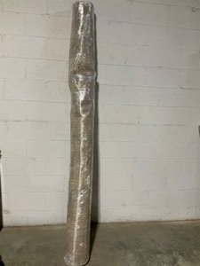 lot 23 image: WORLD RUG GALLERY Cream 7 ft. 10 in. x 10 ft. Contemporary Solid Color Shag Area Rug SEE PICS