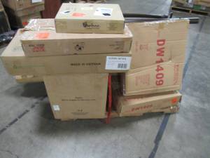 lot 409 image: WHOLESALE MIXED PALLET OF MISCELLANEOUS INDOOROUTDOOR, FURNITURE