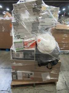 lot 205 image: WHOLESALE MIXED PALLET OF TOILET SEATS, BAR STOOLS AND HOME DECOR