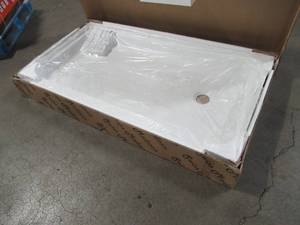 lot 436 image: Swiss Madison Voltaire 32 in. x 60 in. Acrylic, Single-Threshold, Right-Hand Drain, Shower Base in White, SM-SB515