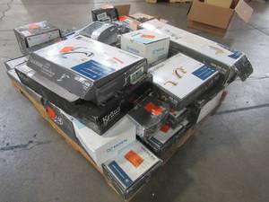 lot 112 image: WHOLESALE MIXED PALLET OF MISCELLANEOUS KITCHEN, BATHROOM FAUCETS, SHOWERHEADS & MORE