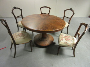 lot 405 image: SOLID WOOD DINING TABLE WITH DECORATIVE CLAW FEET, UPHOLSTERED CHAIRS