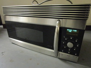 lot 430 image: GE PROFILE ADVANTUM 120 ABOVE-THE-COOKTOP MICROWAVE OVEN