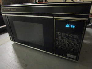 lot 431 image: KITCHEN-AID MICROWAVE