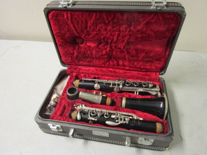 lot 434 image: CLARINET, WITH CASE