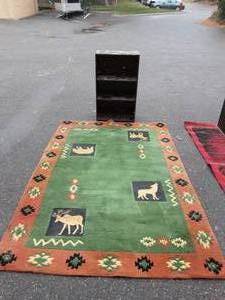 lot 7 image: Wildlife Rug 102x66 & Book Shelf 25x12x40