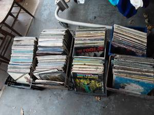 lot 9 image: Large Lot Of Records ( 7-Crates) Tom Jones, Loreta Lynn, Pointer Sisters)