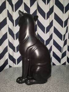 lot 18 image: Ceramic Black Panther Statue