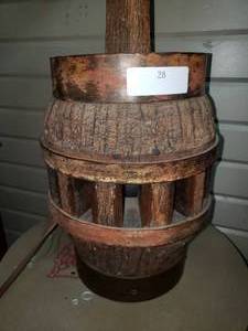 lot 28 image: Rustic Antique Barrel Lamp