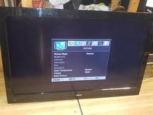 lot 62 image: Sanyo 55-inch LCD HDTV