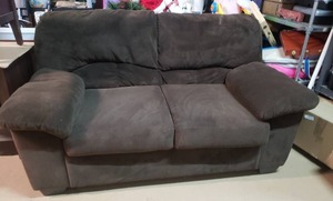 lot 14 image: Ashley Furniture Brown Microfiber Loveseat