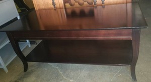lot 105 image: Mahogany Coffee Table