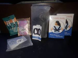 lot 150 image: Stocking Stuffers