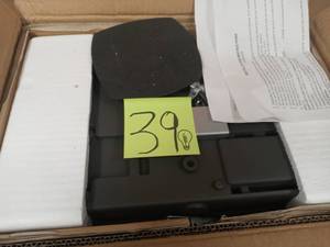 lot 39 image: 40-Watt 120-Volt to 277-Volt Dark Bronze Outdoor Integrated LED Dimmable Medium Wall Pack Light Daylight 5000K by Halco Lighting Technologies open box never used