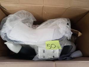 lot 50 image: Edge Mesh Office Chair in White by MODWAY open box never used