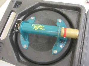 lot 57 image: Woods Powr-Grip 8 vacuum cup for ...
