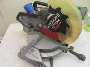 lot 65 image: Hitachi laser 10 compound miter sa...