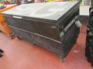 lot 101 image: Job box, 60x24x33H...