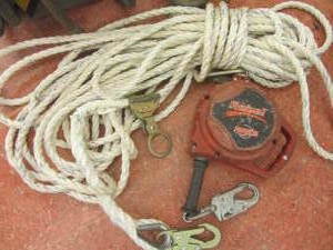 lot 108 image: Peakworks safety line 100ft, Protec...