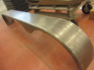 lot 135 image: Trailer fenders, for triple axle, b...