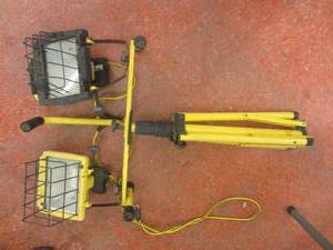 lot 83 image: Halogen double light stand...