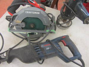 lot 84 image: Craftsman 7-14 circular saw, Bosc...