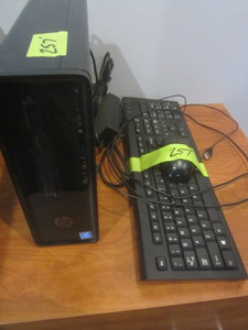 lot 257 image: HP desktop computer with keyboard &...