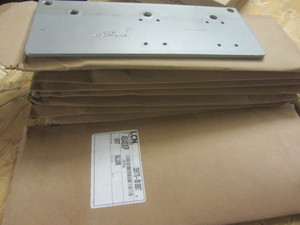 lot 273 image: LCN 4040XP drop plate, qty 9...