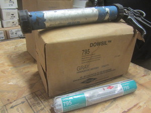 lot 288 image: Dowsil 795 grey, 24 tubes with gun...