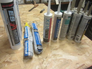 lot 292 image: Miscellaneous sealant & large 29oz ...