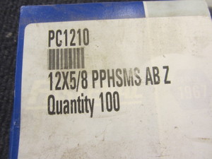 lot 317 image: Variety of screws...
