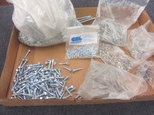 lot 319 image: Variety of screws with stainless st...