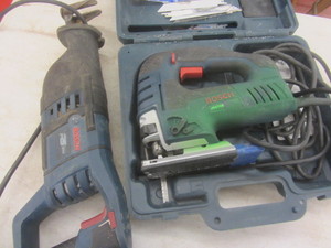 lot 340 image: Bosch top handle jig saw JS470E and...