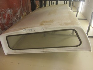 lot 351 image: Topper for truck...