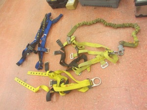 lot 357 image: Body harnesses - FallTech, French C...