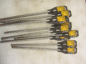 lot 360 image: DeWalt HP drill bits DW5430, 38 x...