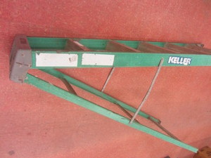 lot 380 image: Step ladder, fiberglass 6ft...