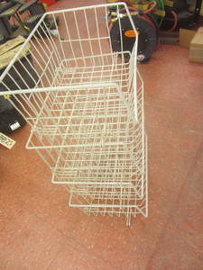 lot 393 image: Wire baskets, qty 4...