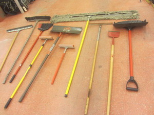 lot 394 image: Hand tools with brooms, chipper, sh...