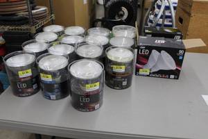 Lot of (19) Feit Electric LED Bulbs Dimmable PAR38 Flood 90W Replacement, LED Bulbs Dimmable BR40 75W Replacement