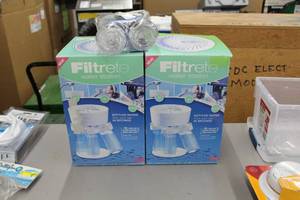 Lot of (2) Filtrete Water Stations with 2-Replacement Bottles